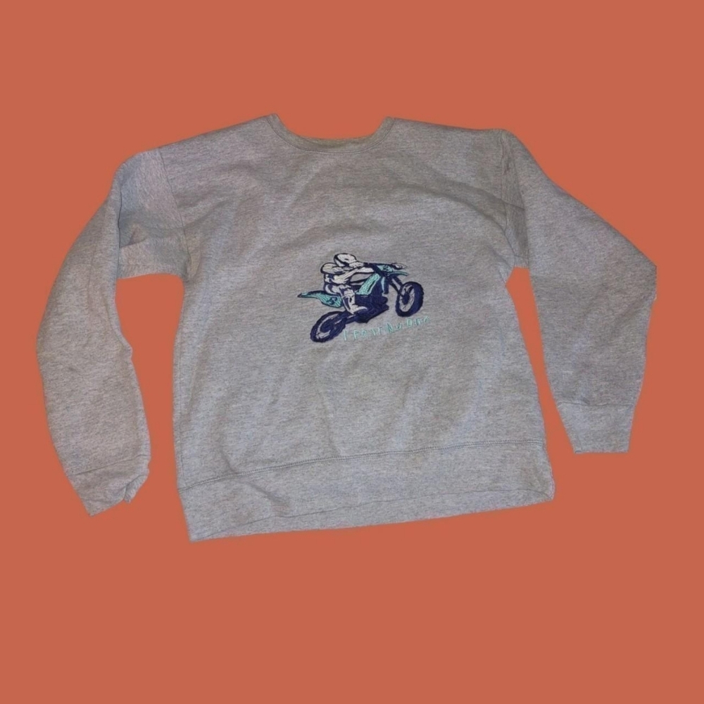 "i fear no one" embroidered grey crew neck sweater boys size 12/14